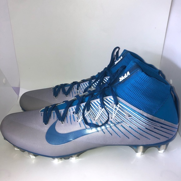 Nike Football Cleats - Picture 2 of 5